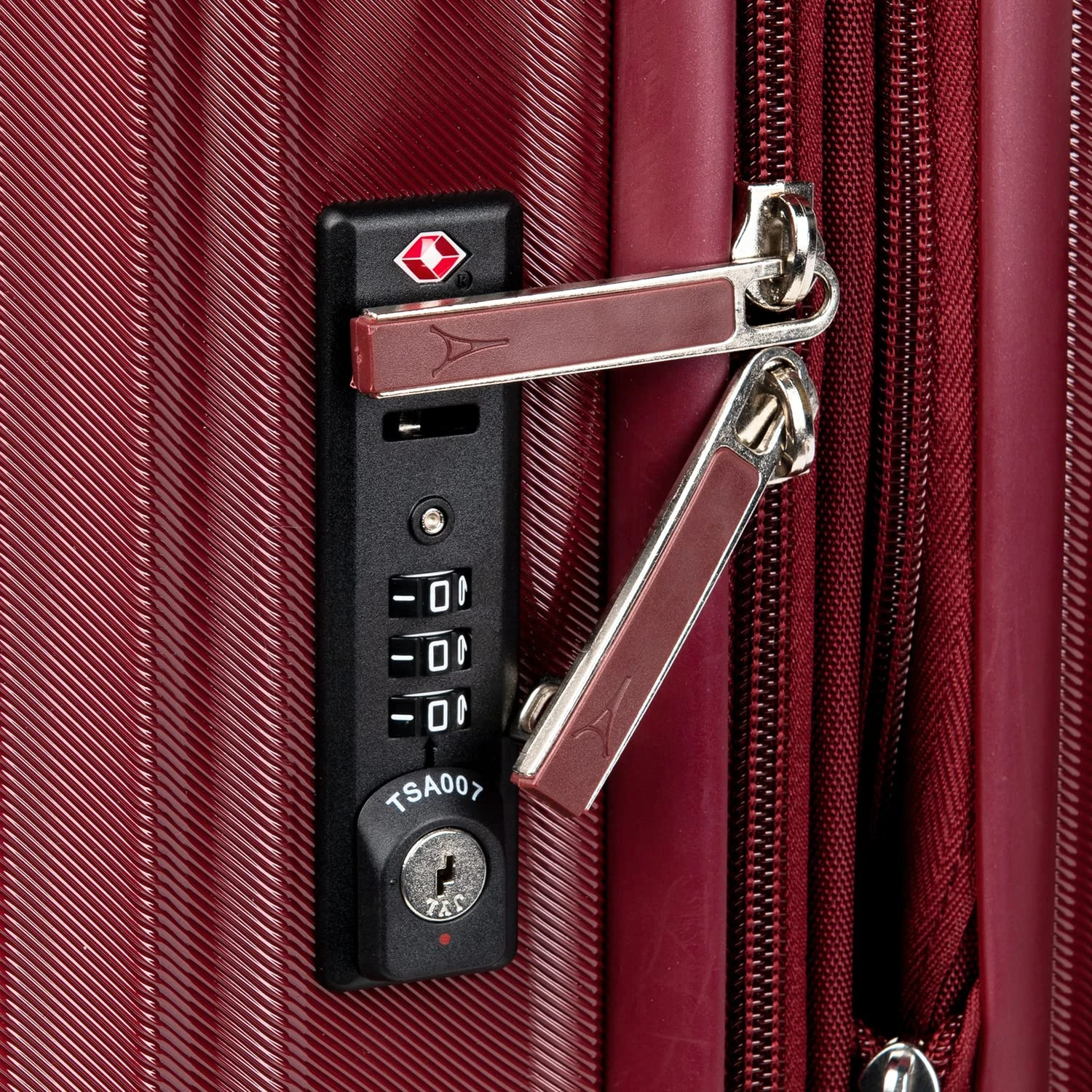 Travelpro Maxlite Air Hardside Carry-On Luggage 7 Travelpro Maxlite Air Hardside Carry-On Luggage - Image 7