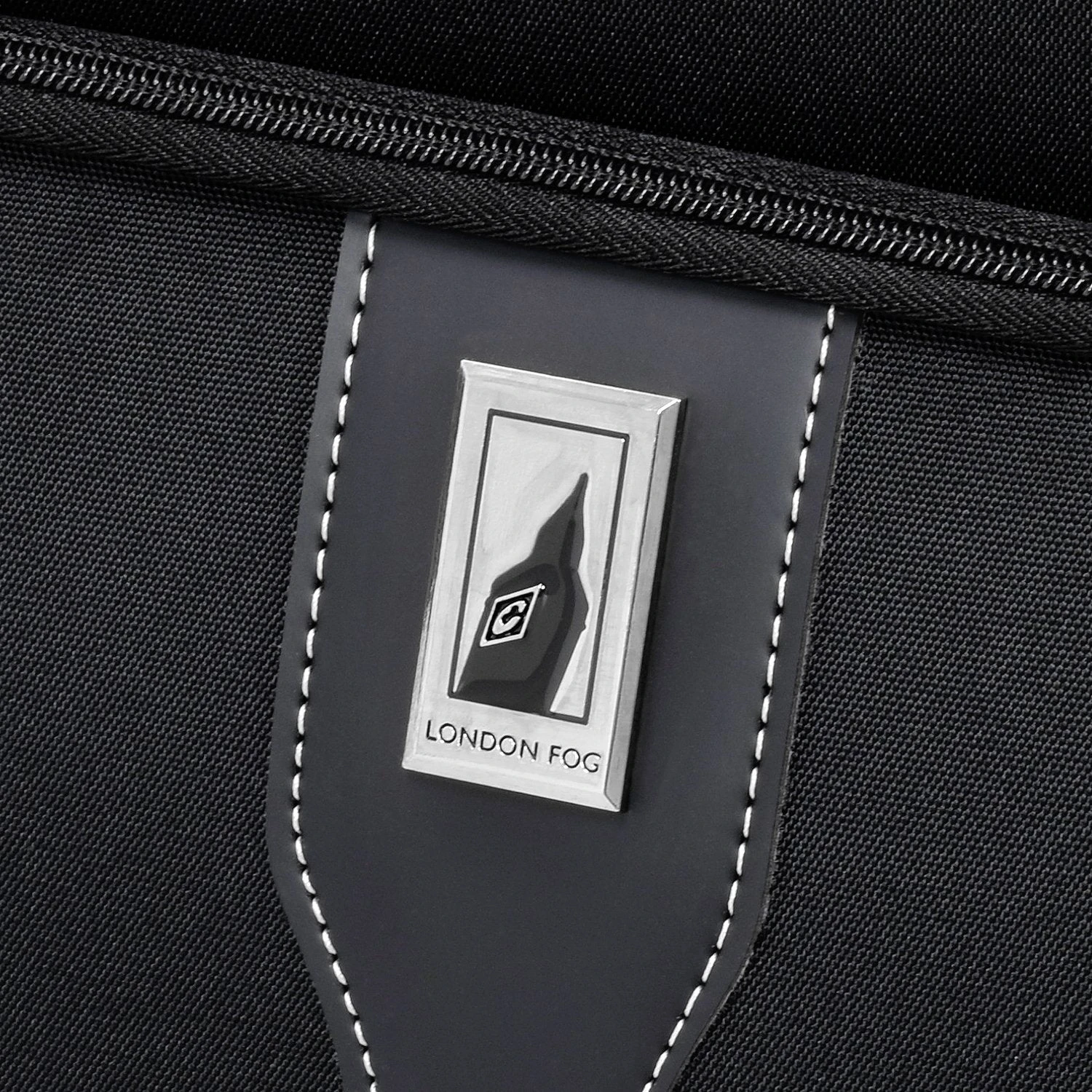 London Fog Knightsbridge 29" 4-Wheel Large Luggage 5 London Fog Knightsbridge 29" 4-Wheel Large Luggage - Image 5