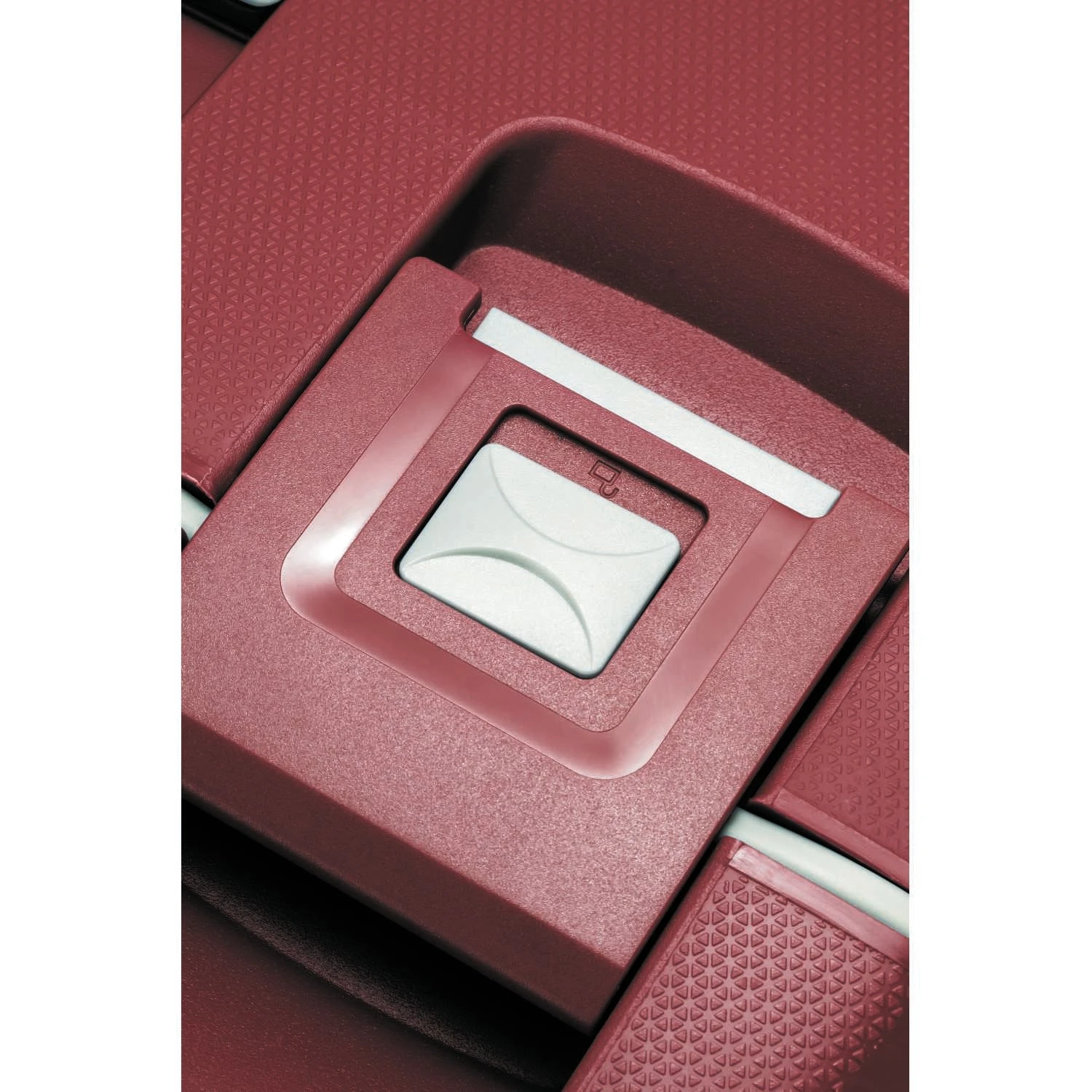 American Tourister Tribus 25" 4-Wheel Medium Luggage 12 American Tourister Tribus 25" 4-Wheel Medium Luggage - Image 12