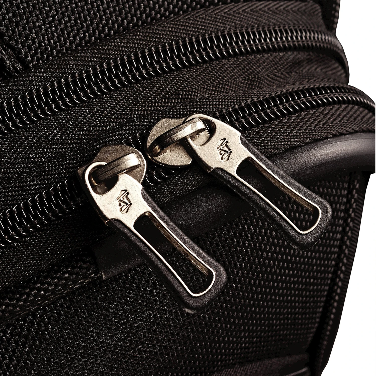 American Tourister Ilite Xtreme 21" 4-Wheel Carry-On Luggage 3 American Tourister Ilite Xtreme 21" 4-Wheel Carry-On Luggage - Image 3