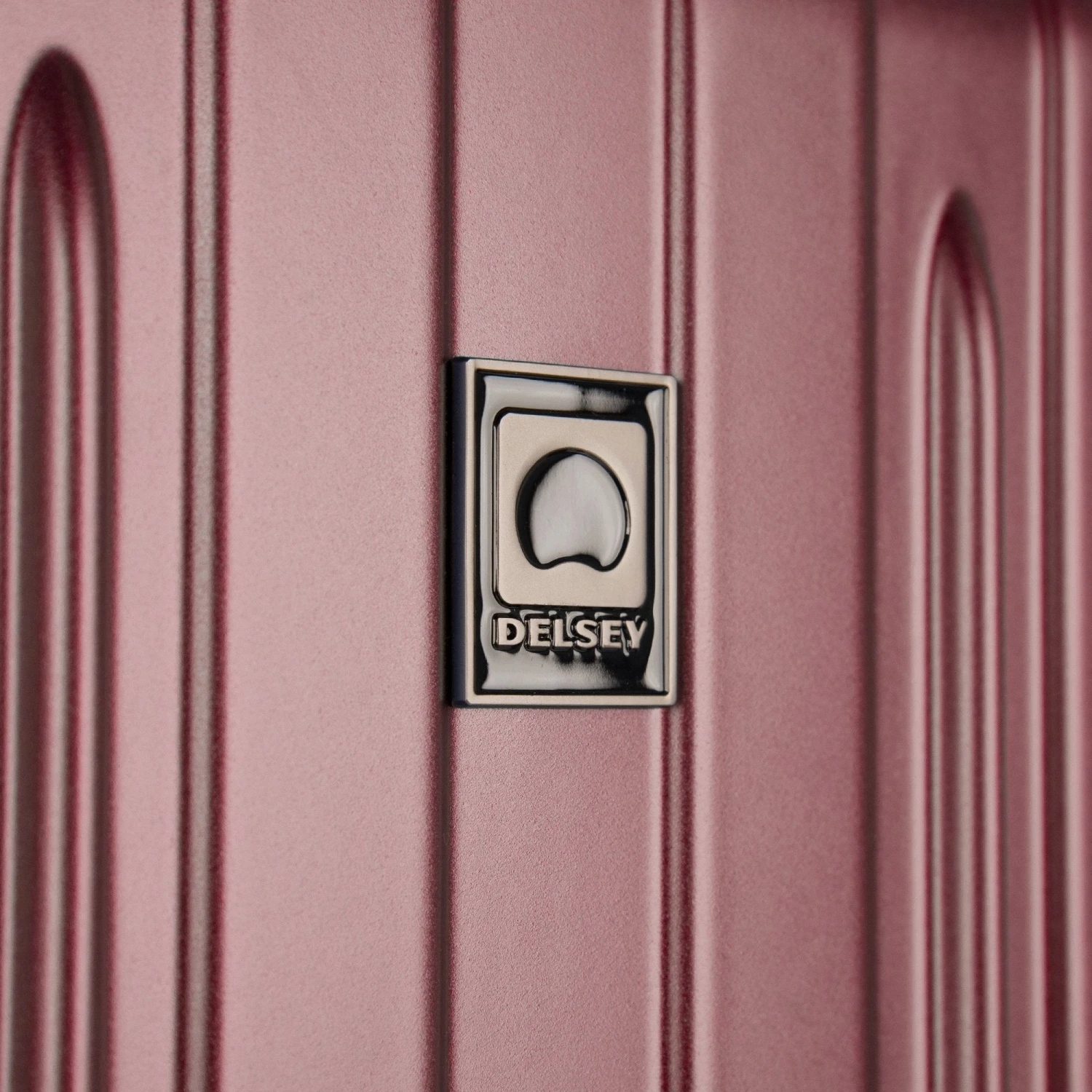 DELSEY Paris Helium Titanium International 19 Carry-on Expandable Spinner Trolley 13 DELSEY Paris Helium Titanium International 19 Carry-on Expandable Spinner Trolley - Image 13