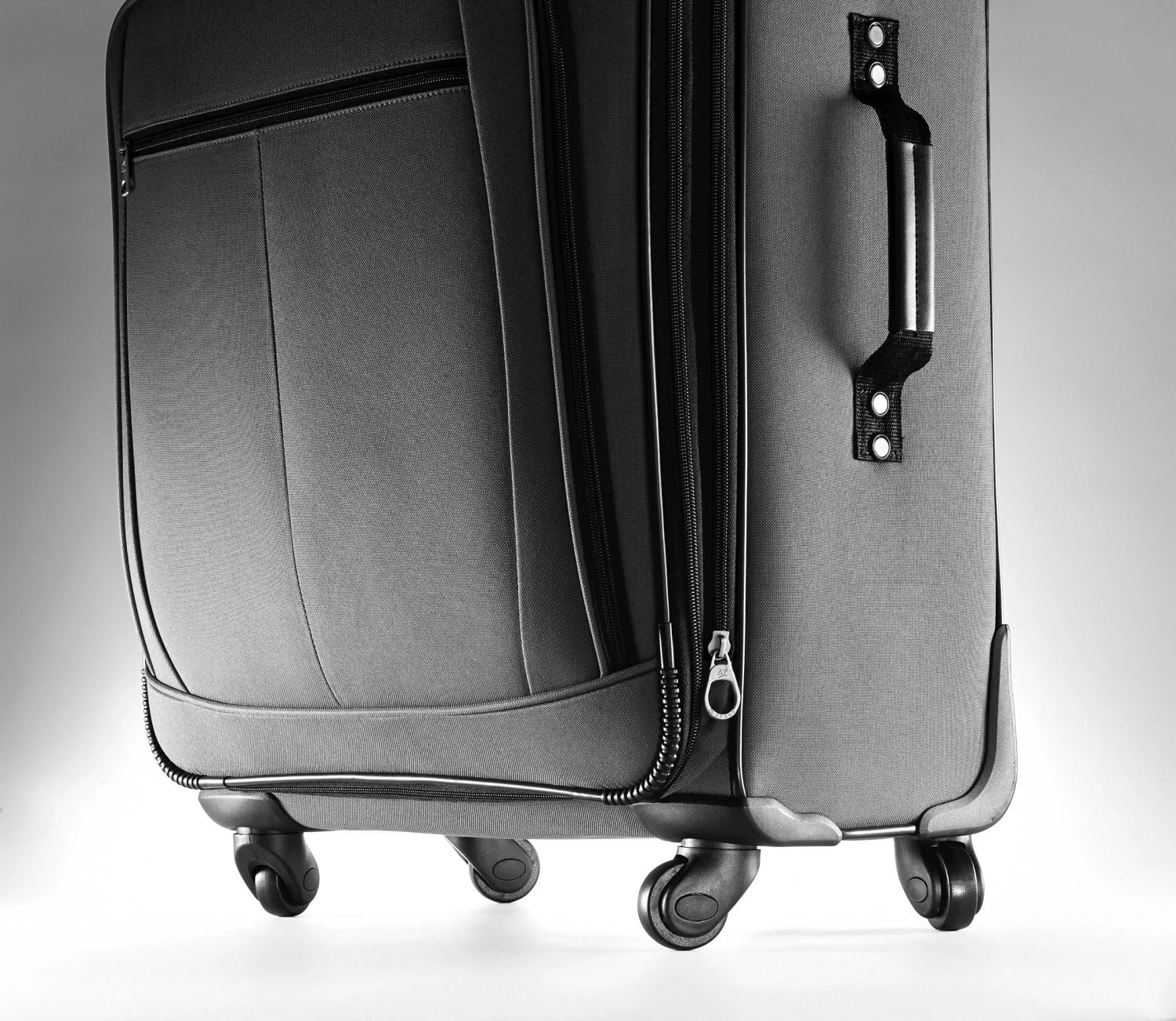 American Tourister AT POP Plus 3 Piece Set (21"/25"/29") 4-Wheel Luggage Sets 14 American Tourister AT POP Plus 3 Piece Set (21"/25"/29") 4-Wheel Luggage Sets - Image 14