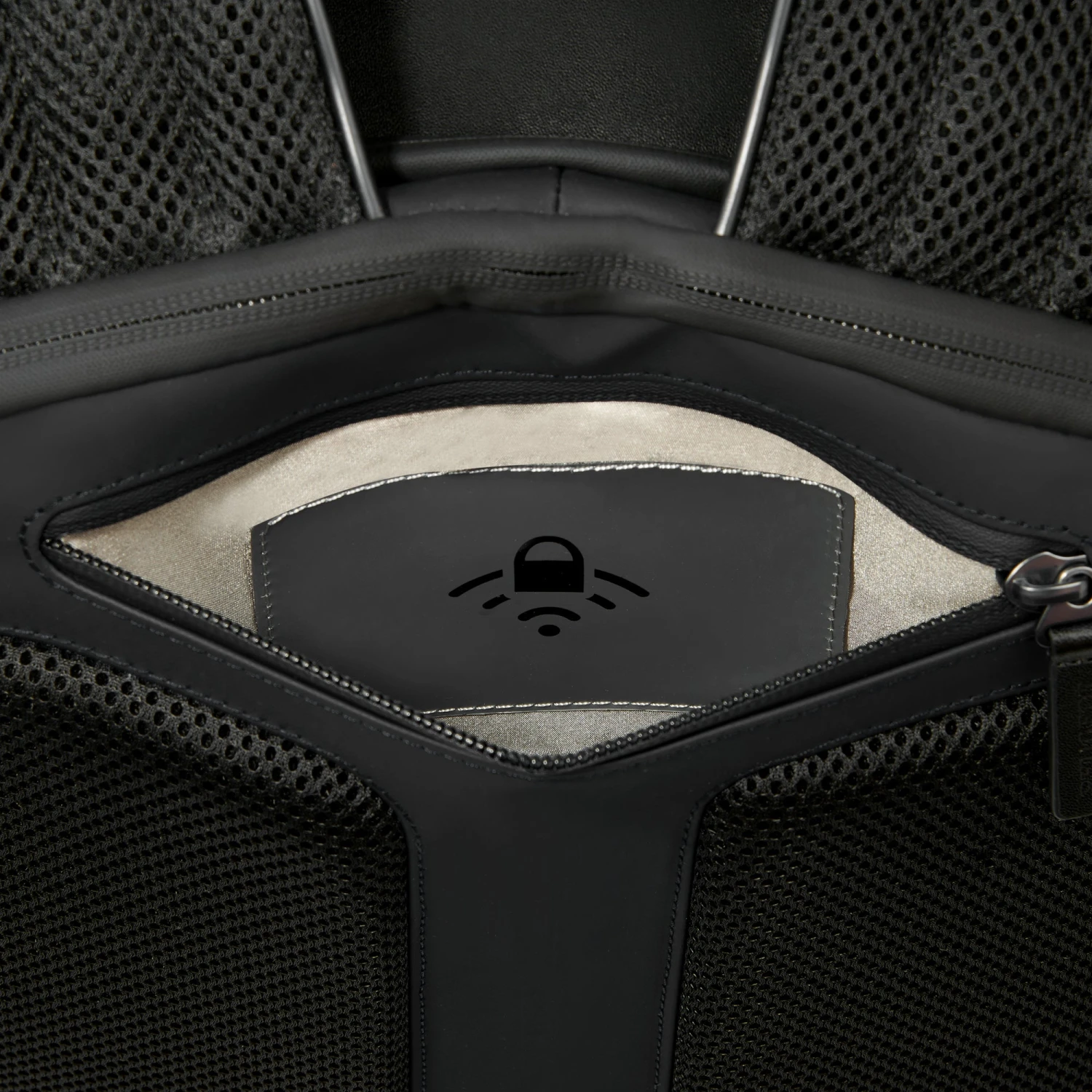 DELSEY Paris Peugeot Voyages Business Travel Laptop Backpack 8 DELSEY Paris Peugeot Voyages Business Travel Laptop Backpack - Image 8