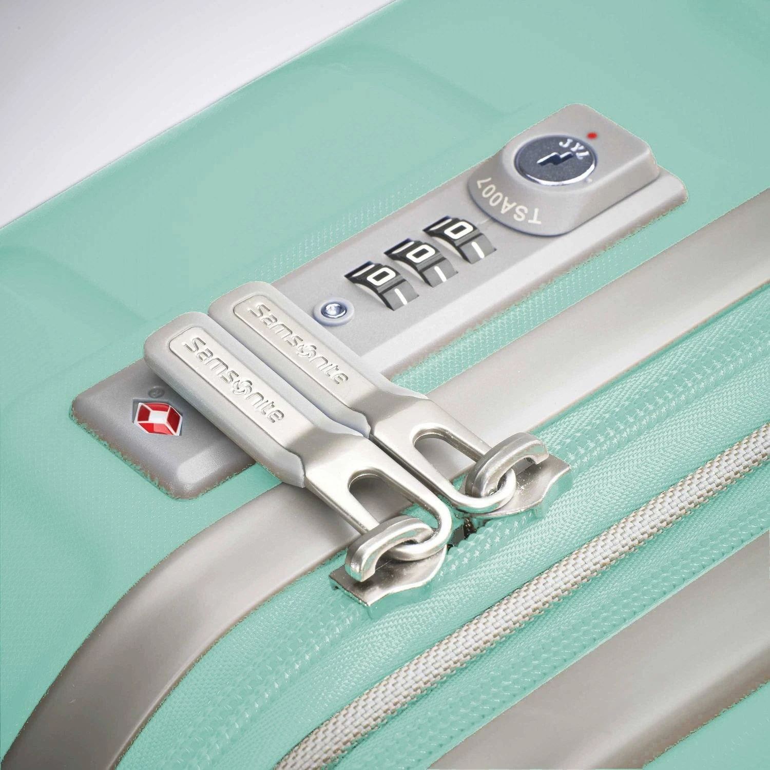 Samsonite Freeform 21" 4-Wheel Carry-On Luggage 12 Samsonite Freeform 21" 4-Wheel Carry-On Luggage - Image 12