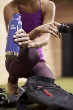 Klean Kanteen Classic Vacuum Insulated Storage With Loop Cap, 20-Ounce -Luggage Promotion Store 7c70a7499c7b1a6d749d4b97c3887cd3ad519253dfd02ce6888980c45a71cff1