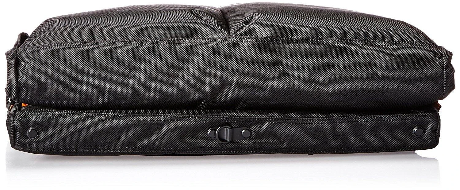 Victorinox Werks Traveler 5.0 Porter Trifold Garment Bag 6 Victorinox Werks Traveler 5.0 Porter Trifold Garment Bag - Image 6