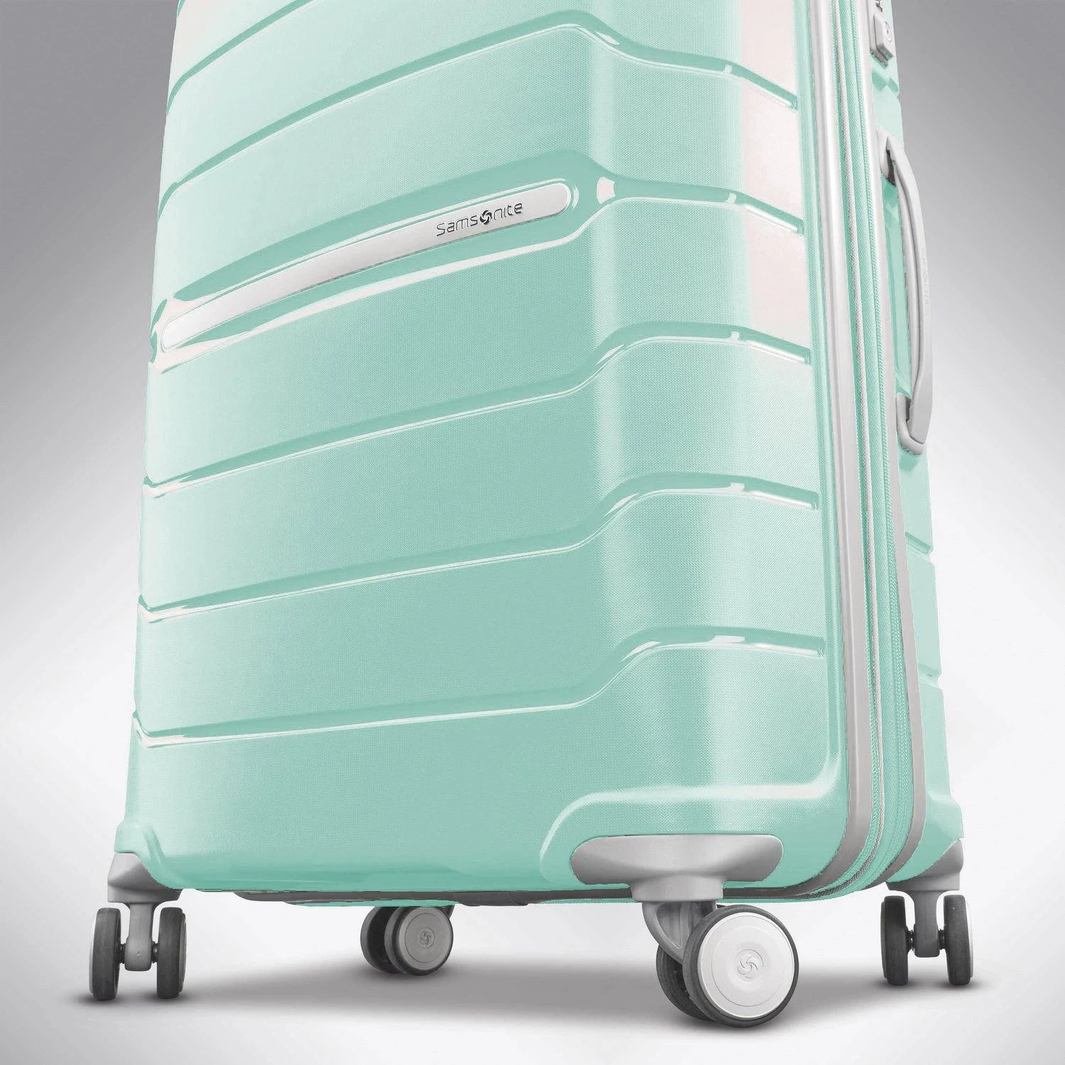 Samsonite Freeform 21" 4-Wheel Carry-On Luggage 14 Samsonite Freeform 21" 4-Wheel Carry-On Luggage - Image 14