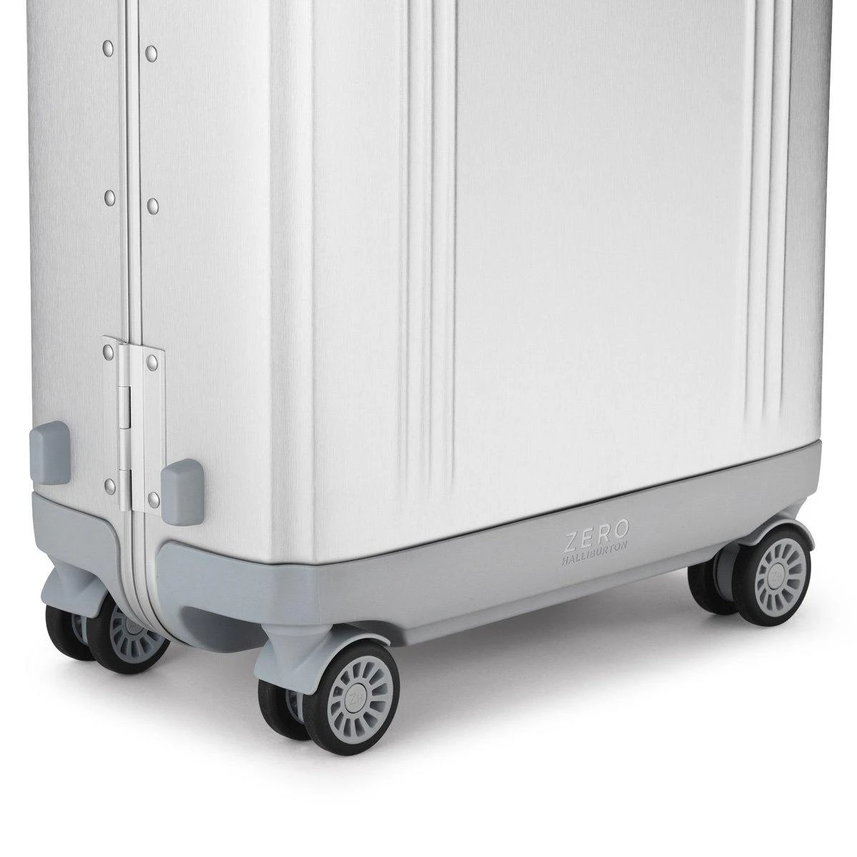ZERO Halliburton Pursuit Aluminum Hardside Travel Case 20 ZERO Halliburton Pursuit Aluminum Hardside Travel Case - Image 20