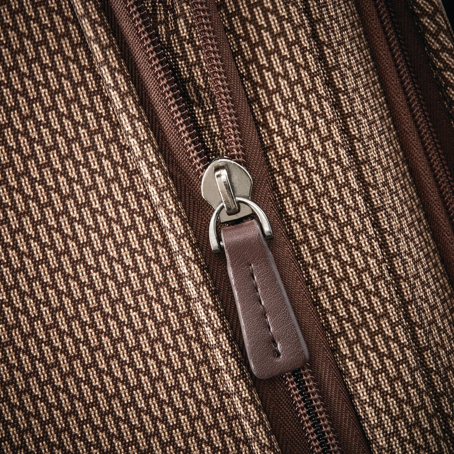 Hartmann Century Medium Journey Expandable Spinner 11 Hartmann Century Medium Journey Expandable Spinner - Image 11