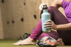 Klean Kanteen Classic Vacuum Insulated Storage With Loop Cap, 20-Ounce -Luggage Promotion Store 9c20d1c57304be72f0422aa93b42e0070762a9224edd5487ebcb5ad37034c362