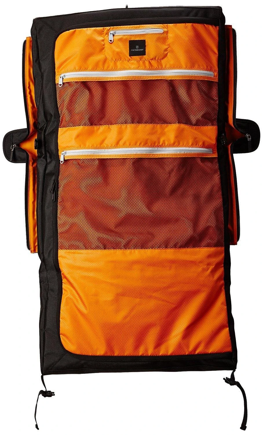 Victorinox Werks Traveler 5.0 Porter Trifold Garment Bag 5 Victorinox Werks Traveler 5.0 Porter Trifold Garment Bag - Image 5