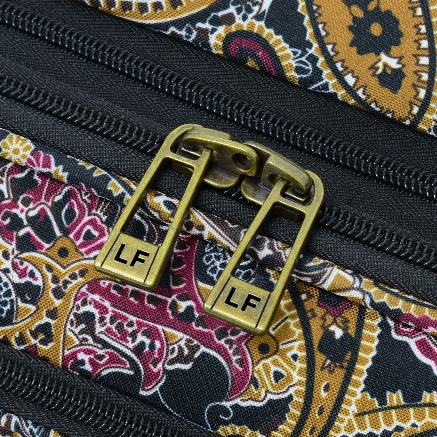 London Fog Cranford Collection 15" 2-Wheel Wheeled Boarding Bag 10 London Fog Cranford Collection 15" 2-Wheel Wheeled Boarding Bag - Image 10