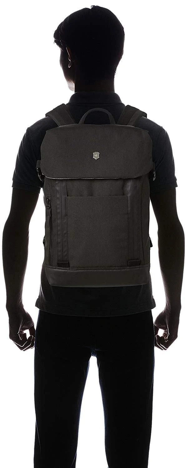 Victorinox Altmont Classic Deluxe Flapover Laptop Backpack 8 Victorinox Altmont Classic Deluxe Flapover Laptop Backpack - Image 8