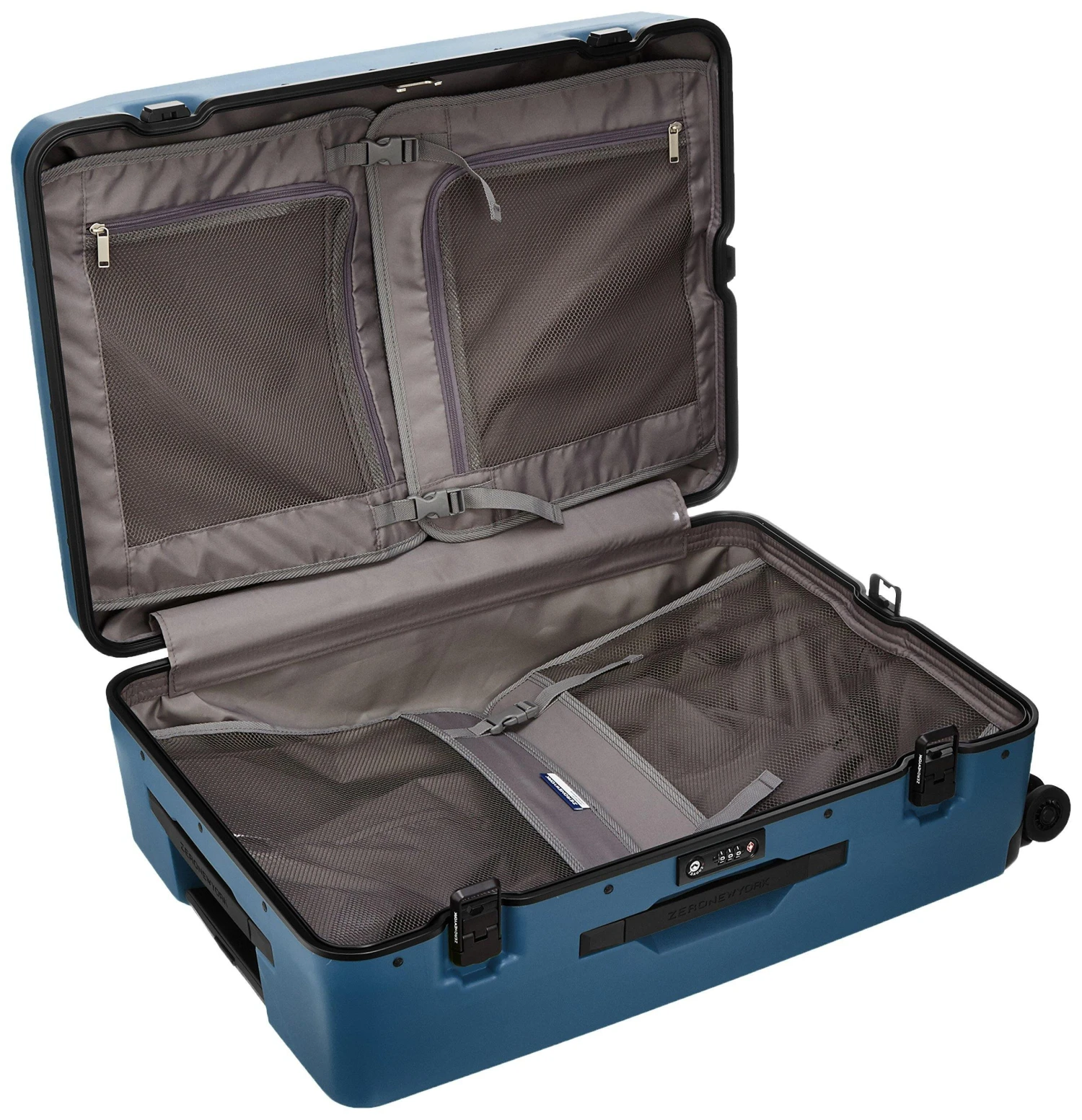 ZERO Halliburton Zero New York Travelers 26" 4-Wheel Medium Luggage 8 ZERO Halliburton Zero New York Travelers 26" 4-Wheel Medium Luggage - Image 8