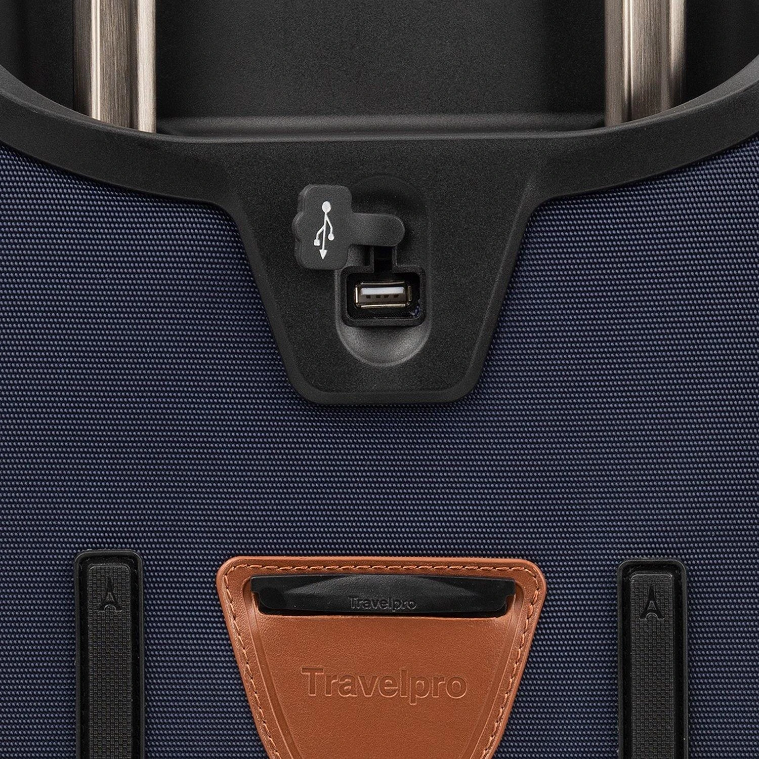 Travelpro Crew Versapack Global Carry-On Exp Spinner 17 Travelpro Crew Versapack Global Carry-On Exp Spinner - Image 17