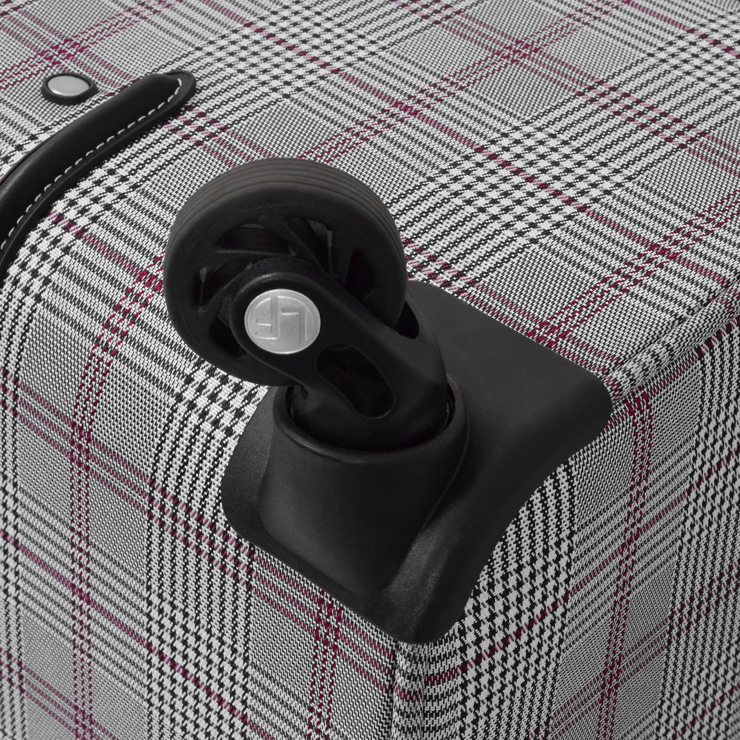 London Fog Knightsbridge 29" 4-Wheel Large Luggage 16 London Fog Knightsbridge 29" 4-Wheel Large Luggage - Image 16