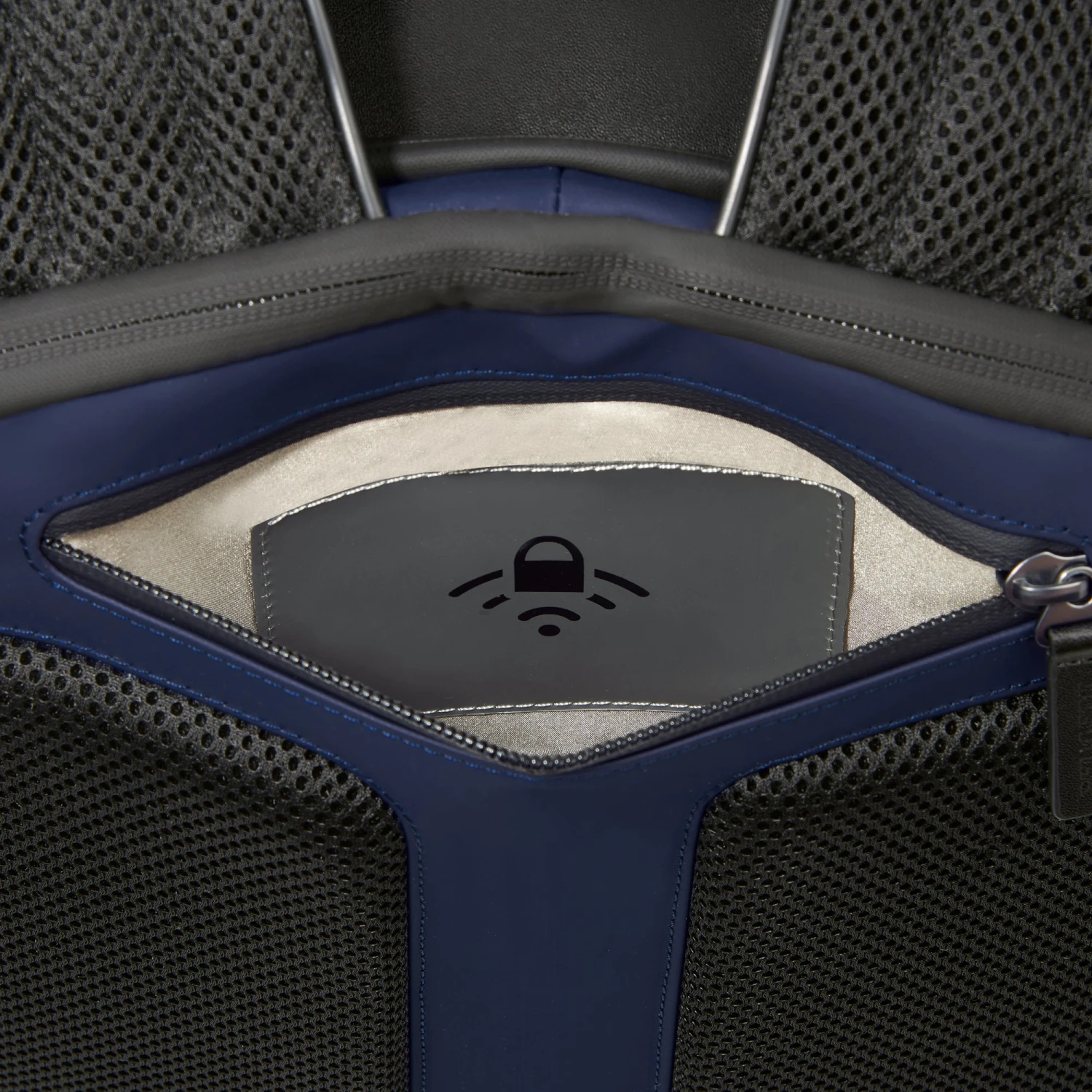 DELSEY Paris Peugeot Voyages Business Travel Laptop Backpack 16 DELSEY Paris Peugeot Voyages Business Travel Laptop Backpack - Image 16