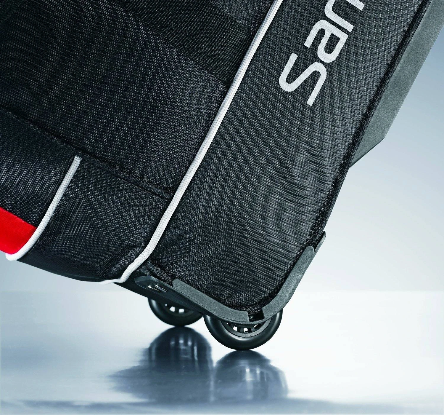 Samsonite 22" Carry On Andante Wheeled Duffel 3 Samsonite 22" Carry On Andante Wheeled Duffel - Image 3