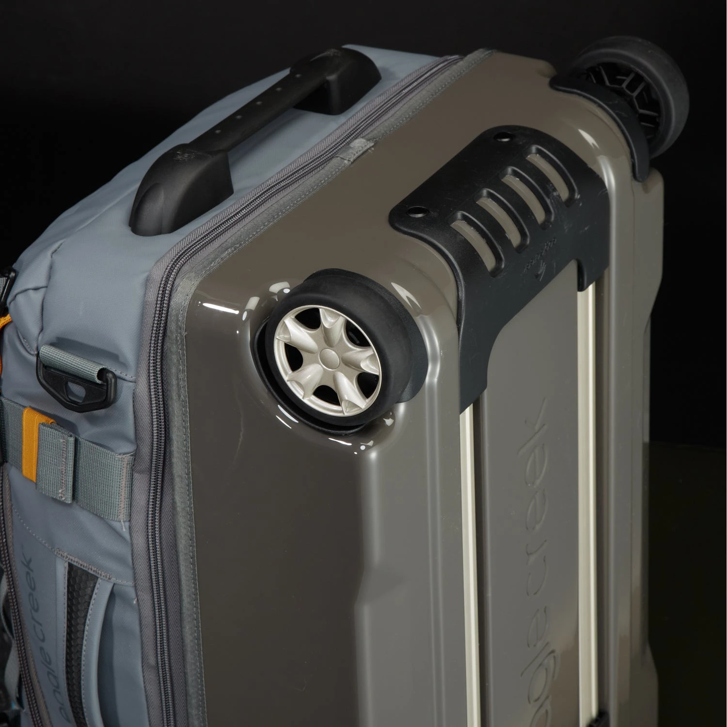 Eagle Creek Exploration Series 22" 2-Wheel Carry-On Luggage 6 Eagle Creek Exploration Series 22" 2-Wheel Carry-On Luggage - Image 6