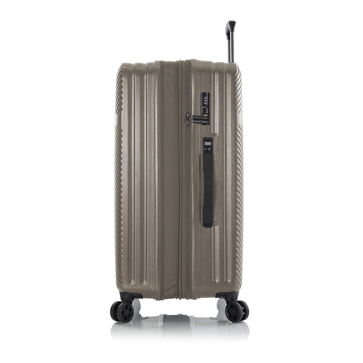 Heys America Charge-a-Weigh 30" 4-Wheel Large Luggage 10 Heys America Charge-a-Weigh 30" 4-Wheel Large Luggage - Image 10